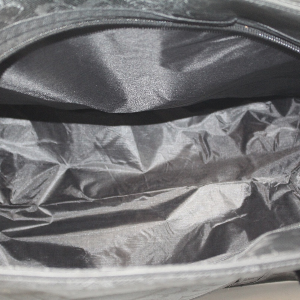 Hao Loug Unisex 21" Weekend Duffel Bag With Strap - Picture 2 of 3